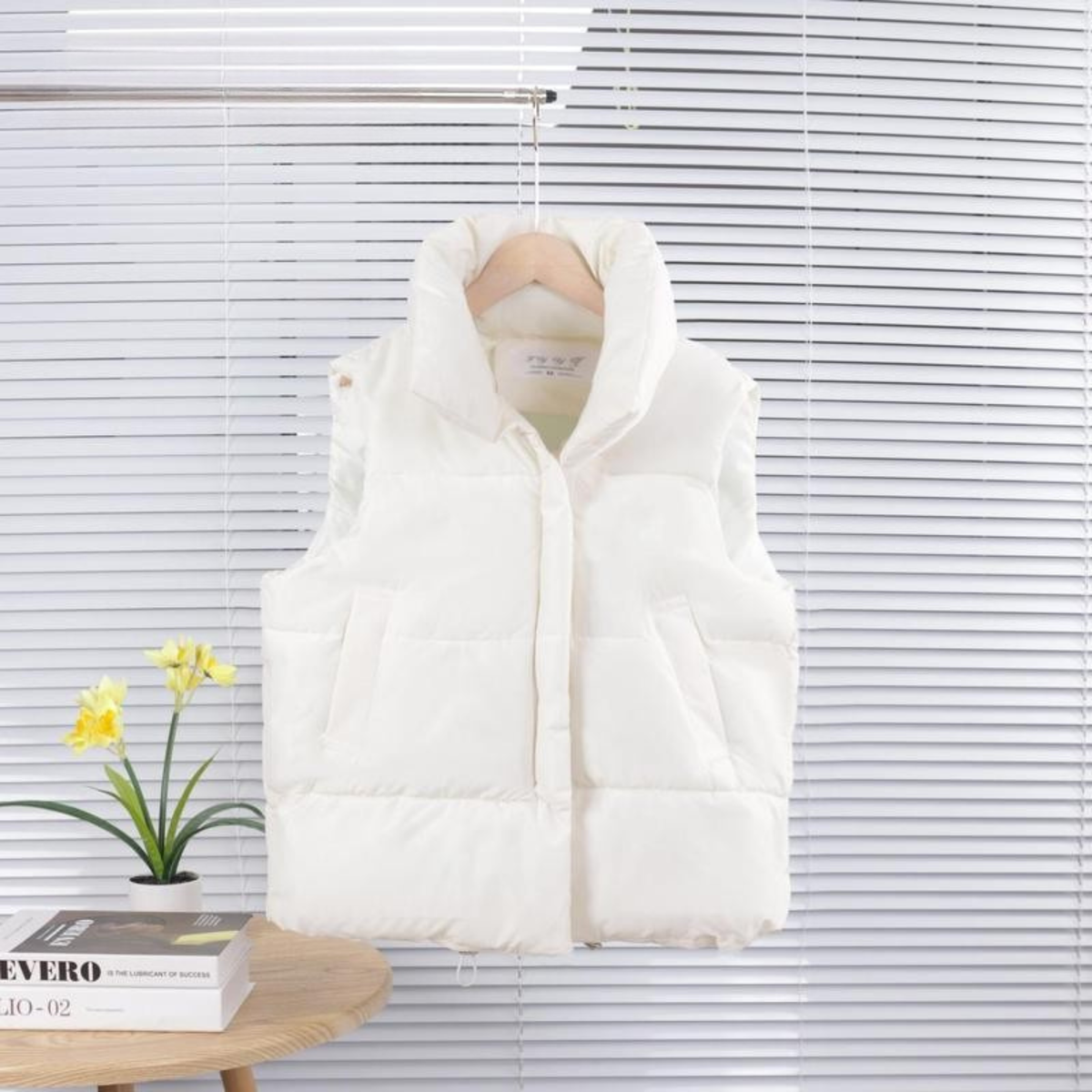 ALULA™ - Rahat Oversize Dik Yakalı Kolsuz Şişme Mont